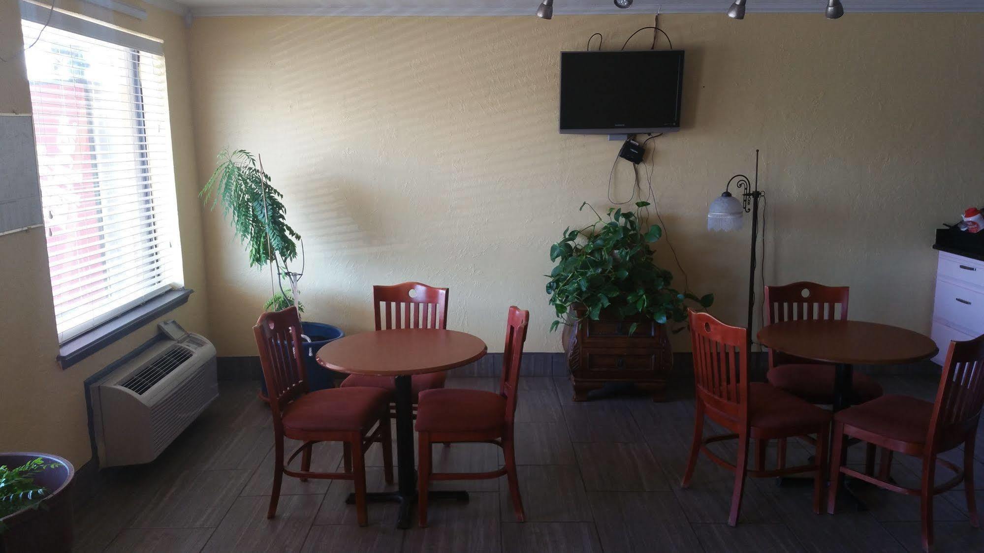 אלק סיטי Bedford Inn מראה חיצוני תמונה